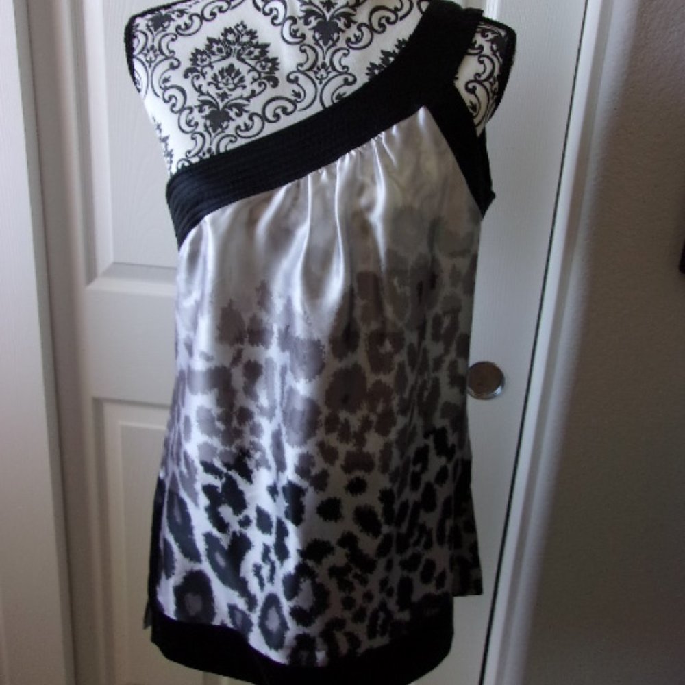 NWOT Bebe Off the Shoulder 100% Silk Top, Black/Gray/Silver Animal Print, Size M